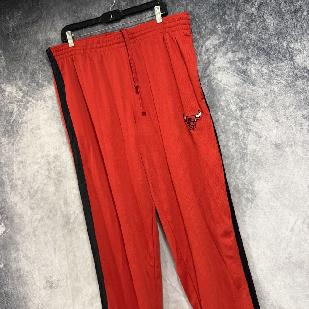 Chicago Bulls NBA Men’s Large Red Black Stripe Basketball Track Pants